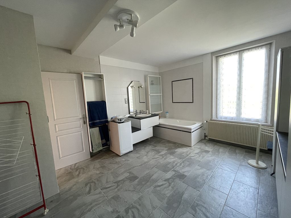 image du bien immobilier Maison LA SELLE EN HERMOY